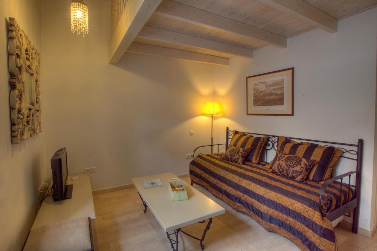 PortaDelMare deluxe suites Hydra  Exterior foto