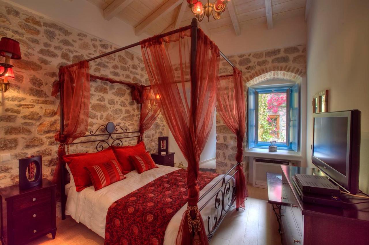 PortaDelMare deluxe suites Hydra  Exterior foto