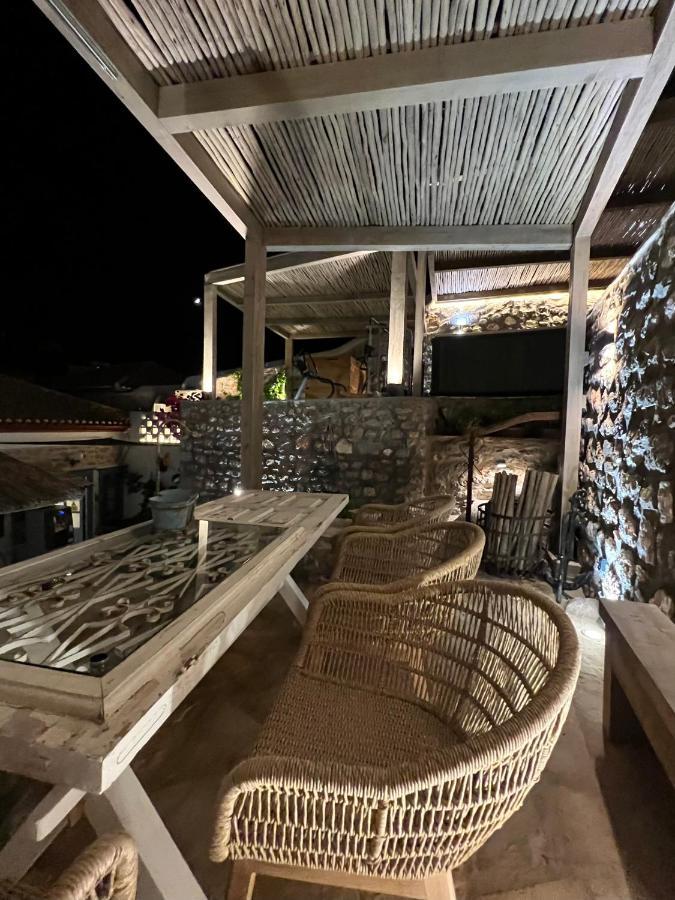 PortaDelMare deluxe suites Hydra  Exterior foto