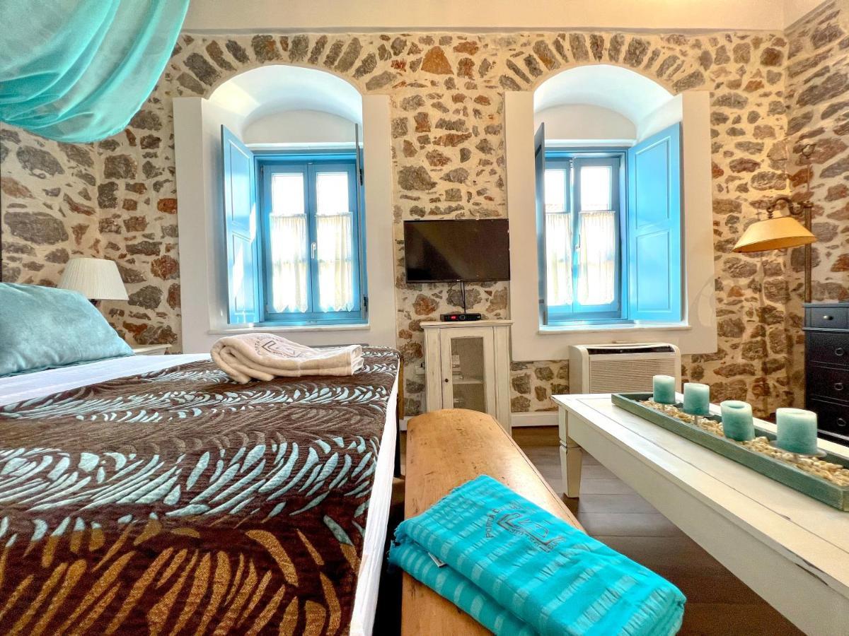 PortaDelMare deluxe suites Hydra  Exterior foto