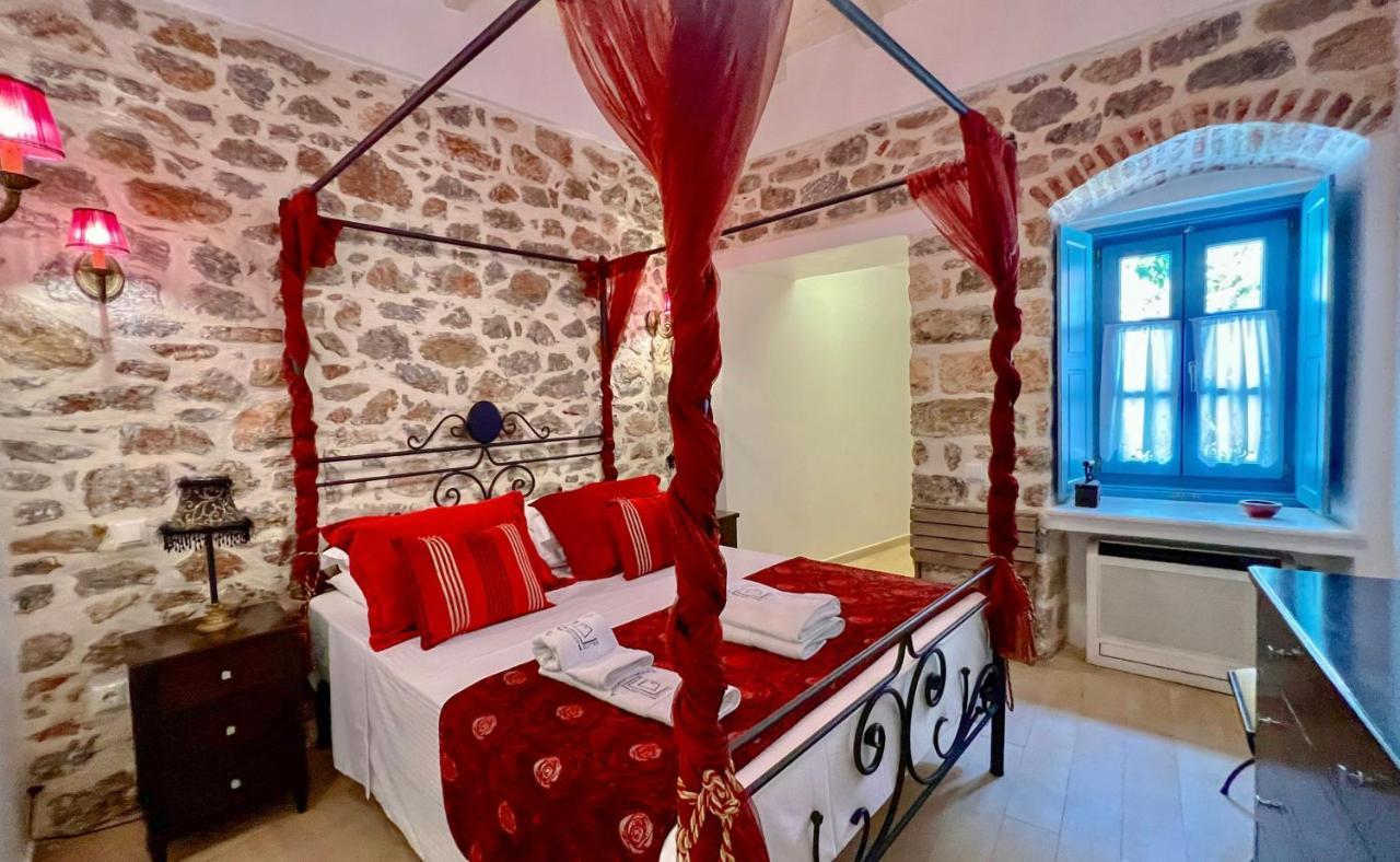 PortaDelMare deluxe suites Hydra  Exterior foto