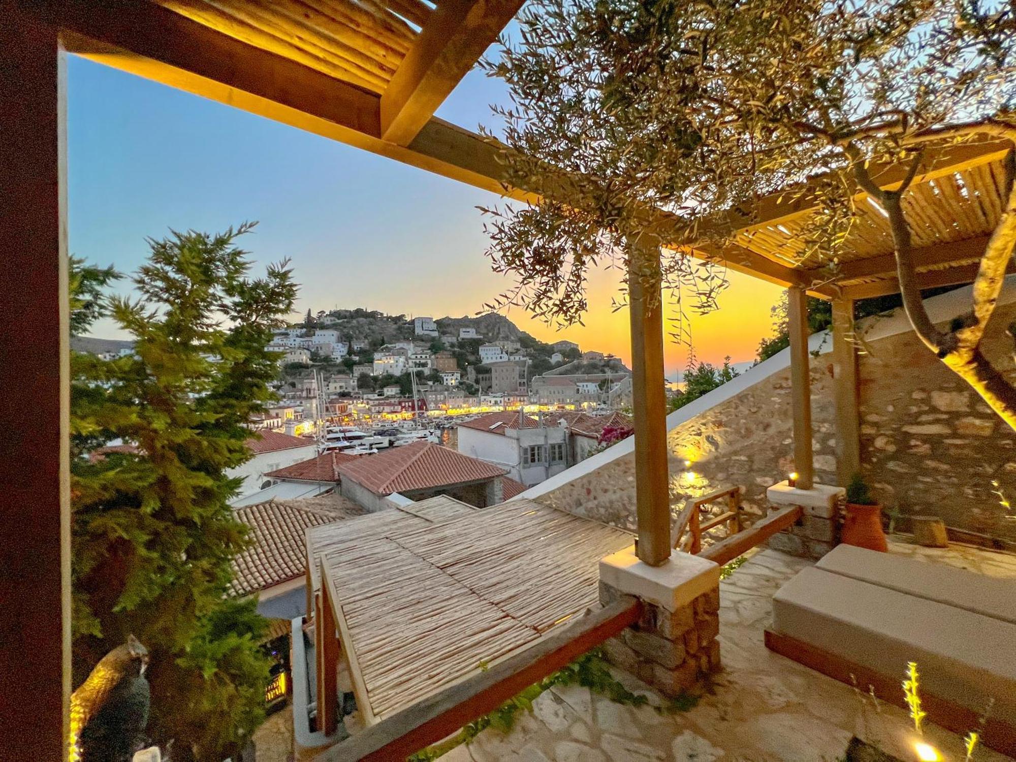 PortaDelMare deluxe suites Hydra  Exterior foto